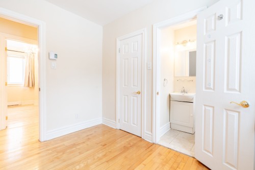 Bedroom - 181 Rue Dufferin, Hampstead, QC - Indoor Photo Showing Other Room