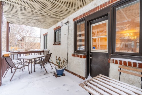 Courtyard - 181 Rue Dufferin, Hampstead, QC -  With Exterior