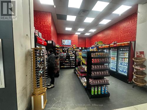 2 St Clair Avenue E, Toronto, ON 