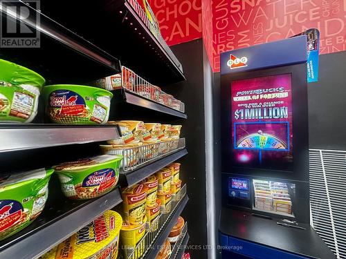 2 St Clair Avenue E, Toronto, ON 