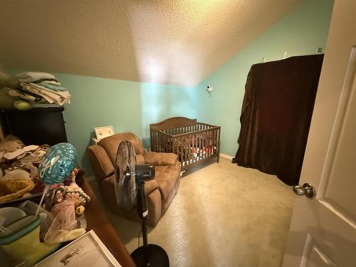 27 Dingwall Parkway, Dryden, ON - Indoor Photo Showing Other Room