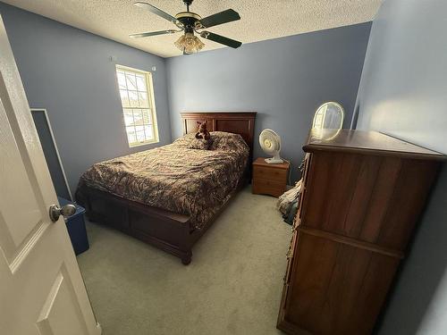 27 Dingwall Parkway, Dryden, ON - Indoor Photo Showing Bedroom