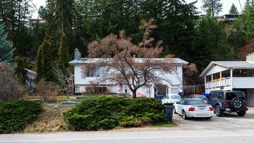 3256 McIver Road  West Kelowna, BC V4T 1G2