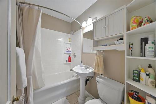 298 Woodlawn St, Winnipeg, MB 