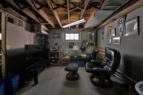 298 Woodlawn St, Winnipeg, MB 