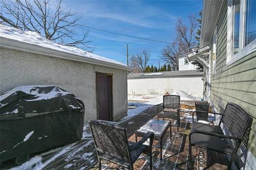 298 Woodlawn St, Winnipeg, MB 