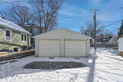 298 Woodlawn St, Winnipeg, MB 