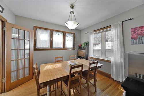 298 Woodlawn St, Winnipeg, MB 