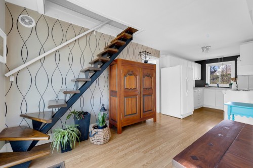 Staircase - 75 17E Avenue, Deux-Montagnes, QC 