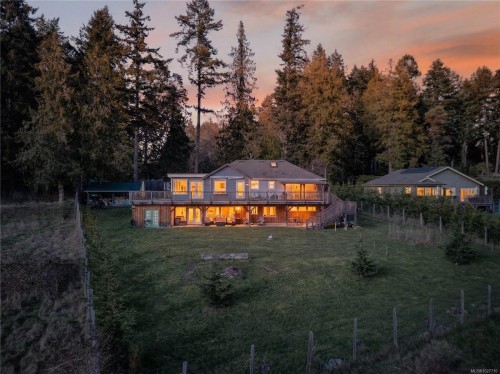 133 Baker Rd, Salt Spring, BC 