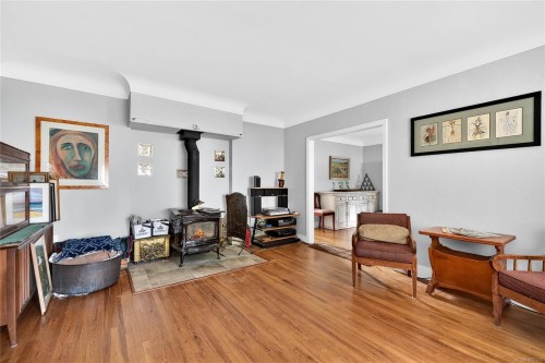 133 Baker Rd, Salt Spring, BC 