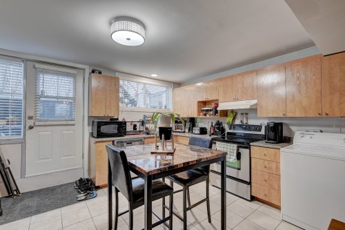 Cuisine - 8 Mtée Des Bouleaux, Saint-Constant, QC - Indoor Photo Showing Kitchen