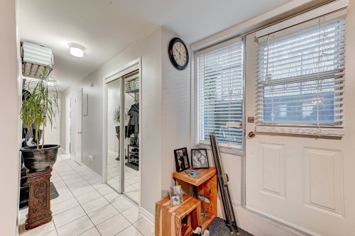 Vue d'ensemble - 8 Mtée Des Bouleaux, Saint-Constant, QC - Indoor Photo Showing Other Room