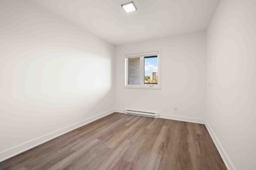 Master Bedroom - 202-645 Rue René-Lecavalier, Terrebonne (Terrebonne), QC - Indoor Photo Showing Other Room