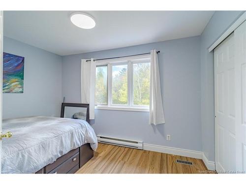 17 Christopher Dr, Burton, NB 