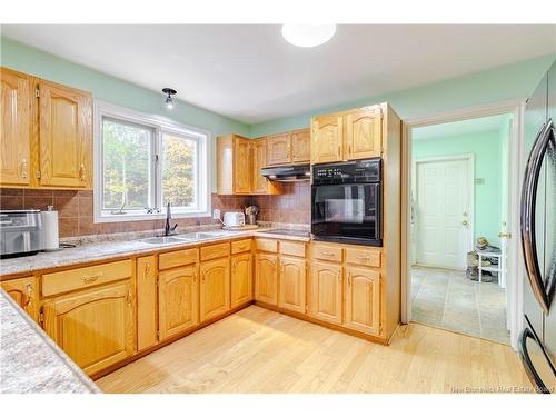 17 Christopher Dr, Burton, NB 