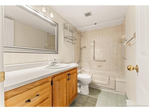 107-191 Queen St, Moncton, NB 