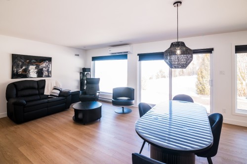 Living Room - 712 Rue De Coutances, La Pocatière, QC 