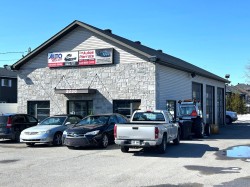 3235 Ch. d'Oka Sainte-Marthe-Sur-Le-Lac, QC J0N 1P0