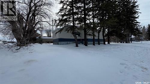 301 Maple Avenue, Melfort, SK - Outdoor