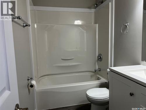 167 Magee Crescent, Regina, SK - Indoor Photo Showing Bathroom