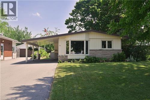 51 ELGAR Avenue  Hamilton, ON L9C 4E3