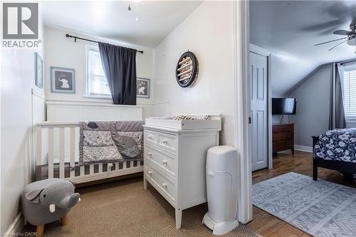118 Julian Avenue, Hamilton, ON - Indoor Photo Showing Bedroom