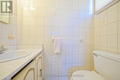 3350 Lehigh Crescent W, Mississauga, ON - Indoor Photo Showing Bathroom