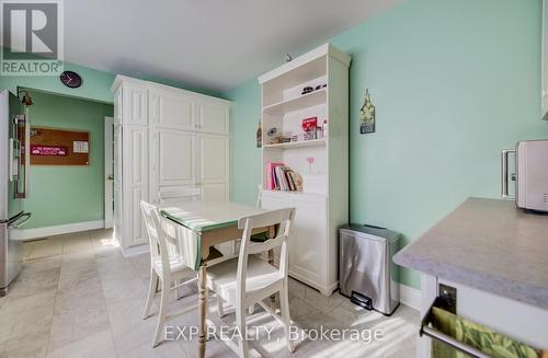 2593 Barcella Crescent, Mississauga, ON - Indoor Photo Showing Dining Room