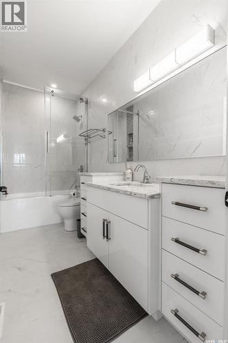 623 Kenaschuk Crescent, Saskatoon, SK - Indoor Photo Showing Bathroom