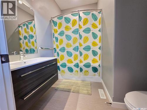 9 Carl Drive, Meadow Lake, SK - Indoor Photo Showing Bathroom