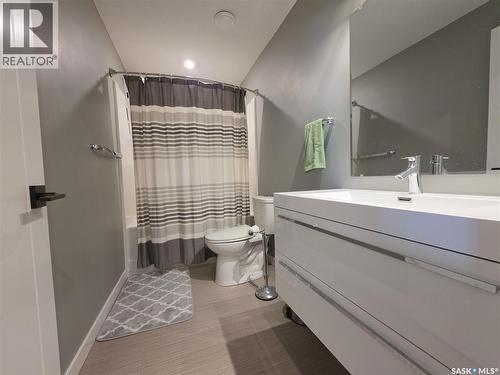 9 Carl Drive, Meadow Lake, SK - Indoor Photo Showing Bathroom