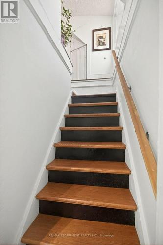 49 Cheever Street, Hamilton, ON - Indoor Photo Showing Other Room