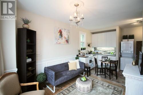 164 Wentworth Street S, Hamilton, ON - Indoor