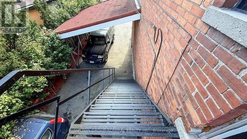 164 Wentworth Street S, Hamilton, ON - Outdoor