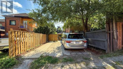 164 Wentworth Street S, Hamilton, ON - Outdoor