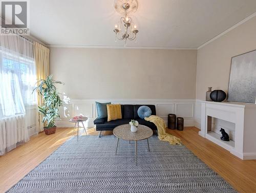 164 Wentworth Street S, Hamilton, ON - Indoor