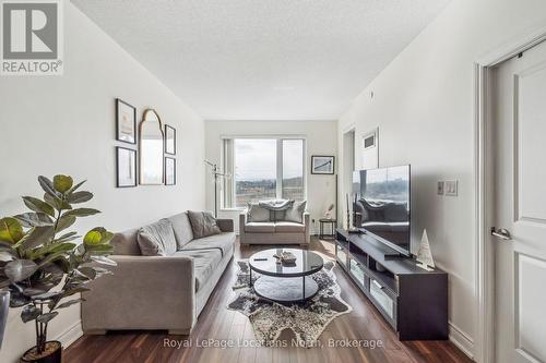 810 - 277 South Park Road, Markham (Commerce Valley), ON - Indoor Photo Showing Living Room