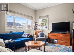 Suite Living Room - 