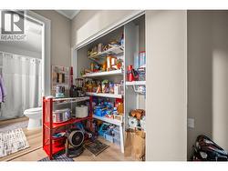 Suite Pantry - 