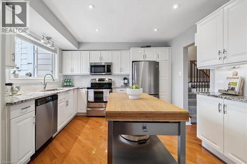 319 Erindale Drive, Burlington, ON - Indoor Photo Showing Kitchen With Upgraded Kitchen