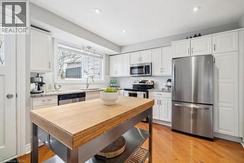 319 Erindale Drive, Burlington, ON - Indoor Photo Showing Kitchen