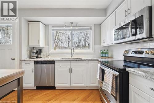 319 Erindale Drive, Burlington, ON - Indoor Photo Showing Kitchen With Upgraded Kitchen