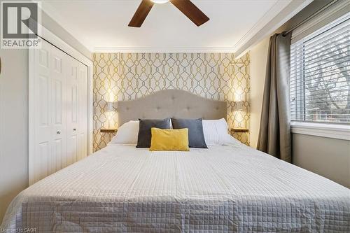 319 Erindale Drive, Burlington, ON - Indoor Photo Showing Bedroom