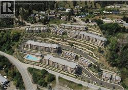 5930 Columbia Avenue Peachland, BC V0H 1X4