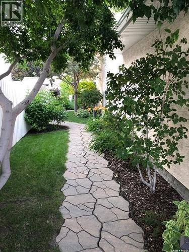 1002 Pezer Crescent, Saskatoon, SK - Outdoor