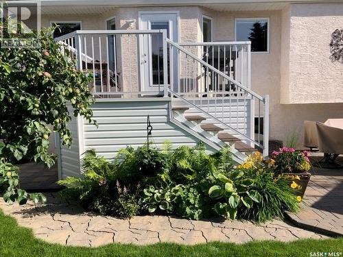 1002 Pezer Crescent, Saskatoon, SK - Outdoor