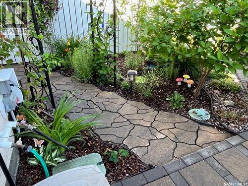 1002 Pezer Crescent, Saskatoon, SK - Outdoor