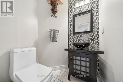1031 Blueheron Boulevard, Mississauga, ON - Indoor Photo Showing Bathroom