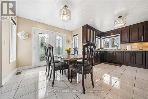 1031 Blueheron Boulevard, Mississauga, ON - Indoor Photo Showing Dining Room